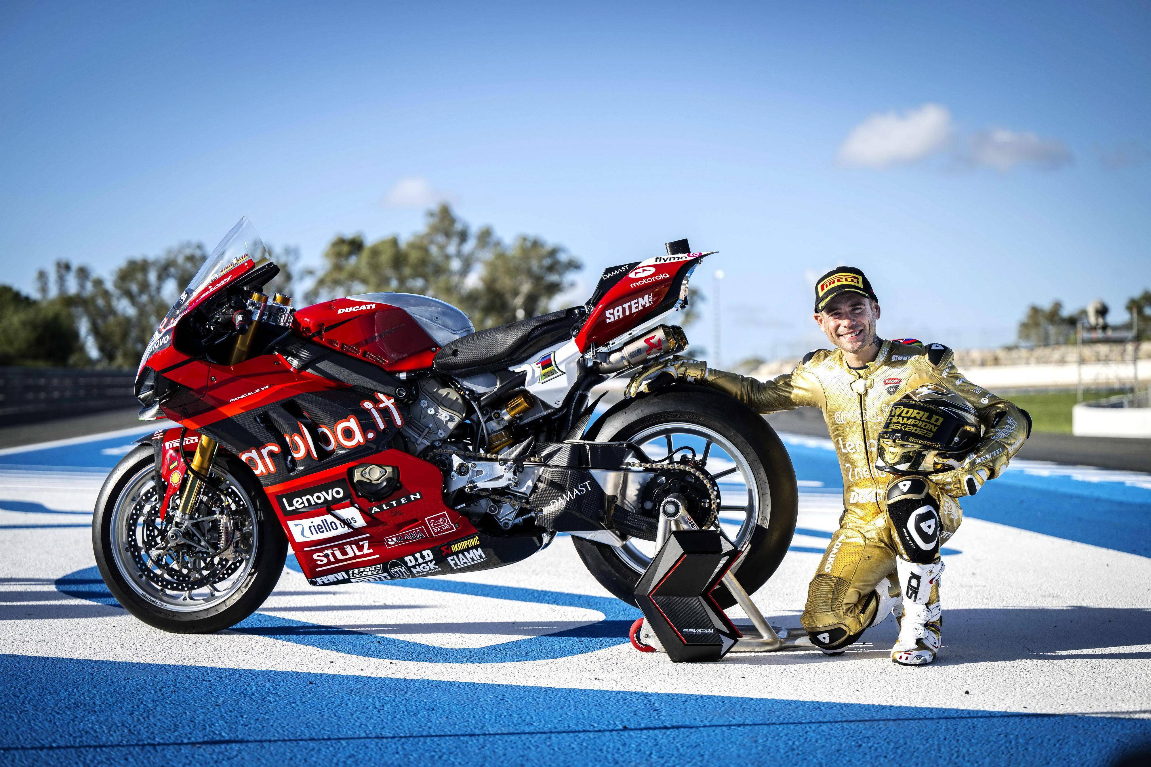 关于高光时刻：车手赢得世界冠军的经典瞬间的信息