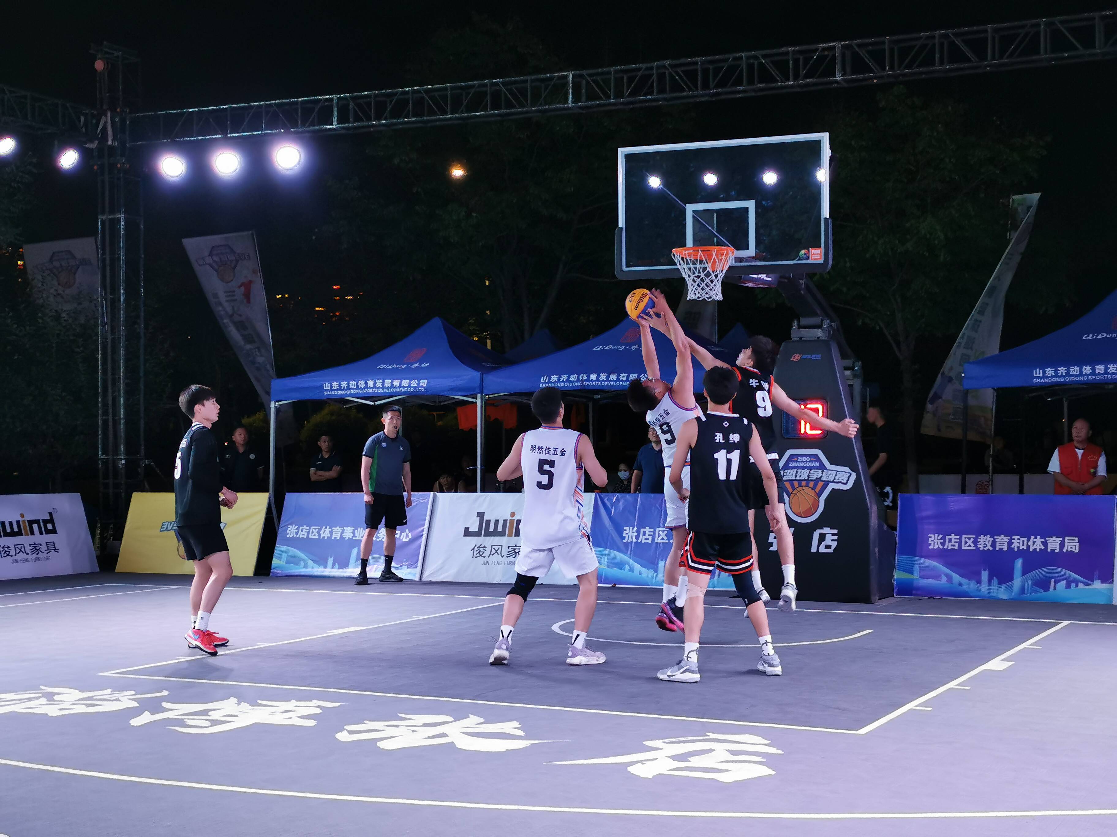 包含乡村篮球推广活动不断扩大，助力农村振兴战略实施的词条