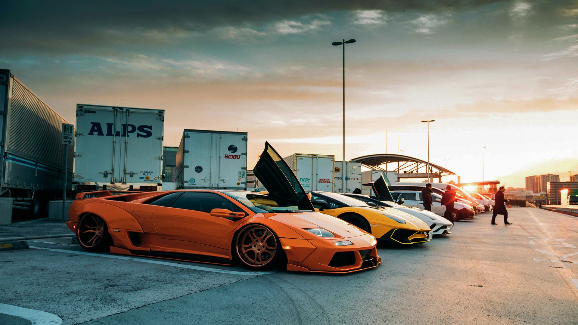 开云·体育官网APP下载-未来篮球：多媒体互动带来前所未有的观赛体验，未来篮球场图片