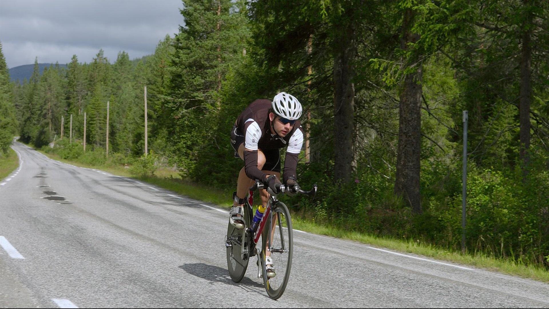 西班牙在决赛中与阿根廷鏖战至最后一刻,奇幻赛事西班牙vs阿根廷