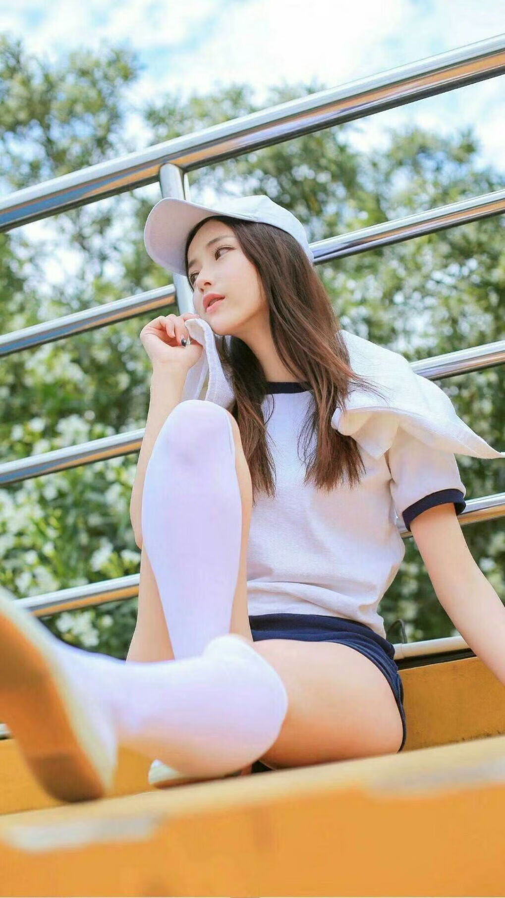 德国骑手拉里萨·保利斯在2024年巴黎奥运会盛装舞步比赛中以“Luna”马匹获得第七名，展现出色表现。