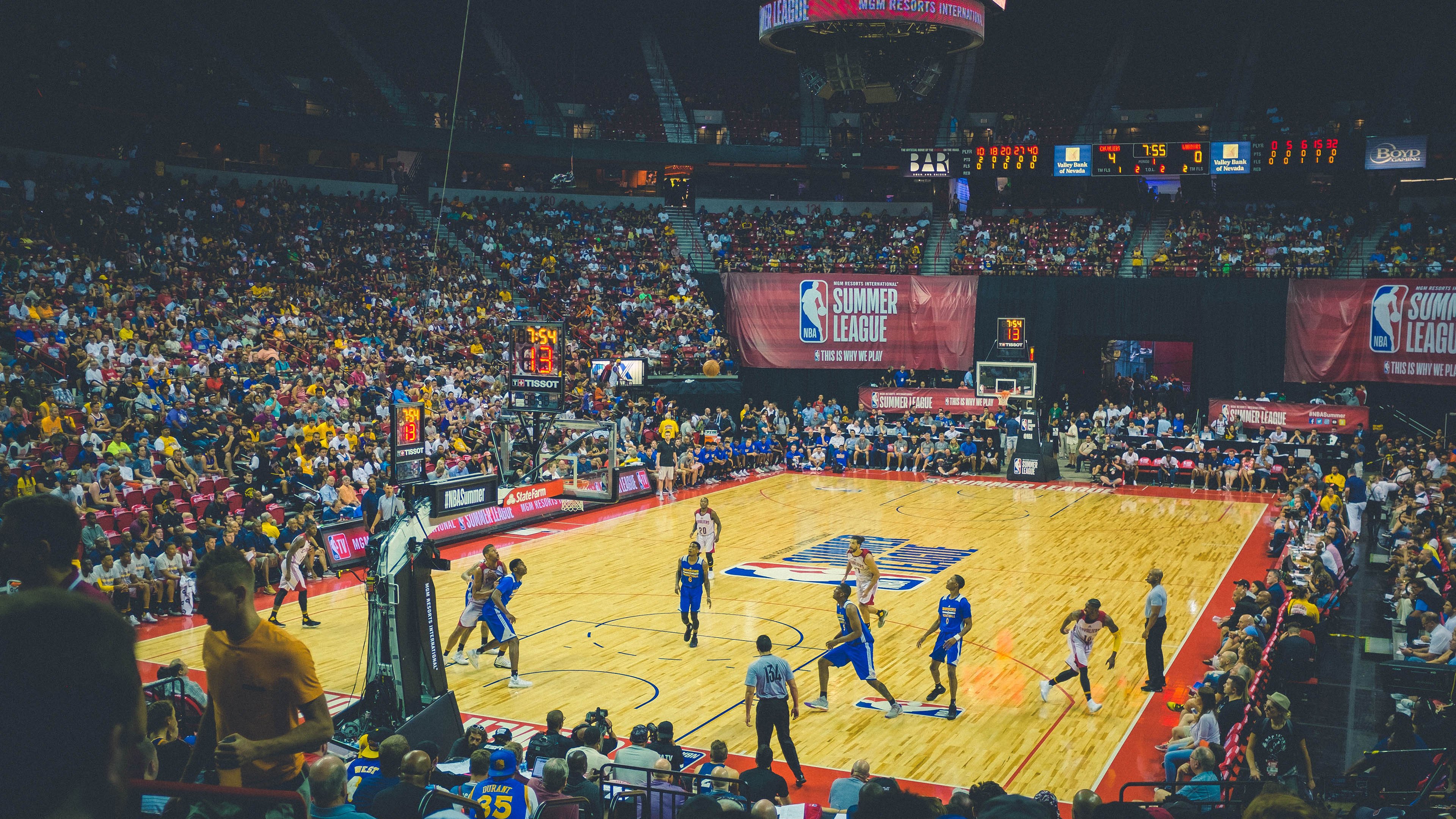 kaiyun 开云体育-进球集锦：本赛季五大联赛最精彩的射门瞬间，五大联赛赛季进球最多的球员